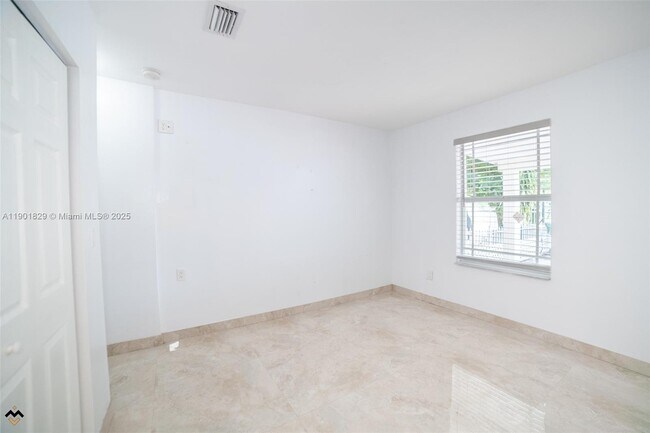 Photo - 12615 E Randall Park Dr