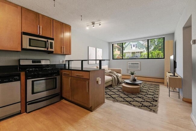 Building Photo - 2530 1st Ave S Rental
