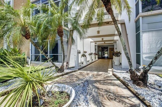 Photo - 3040 NE 16th Ave