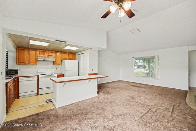 Photo - 2106 Tarrytown Ln NE