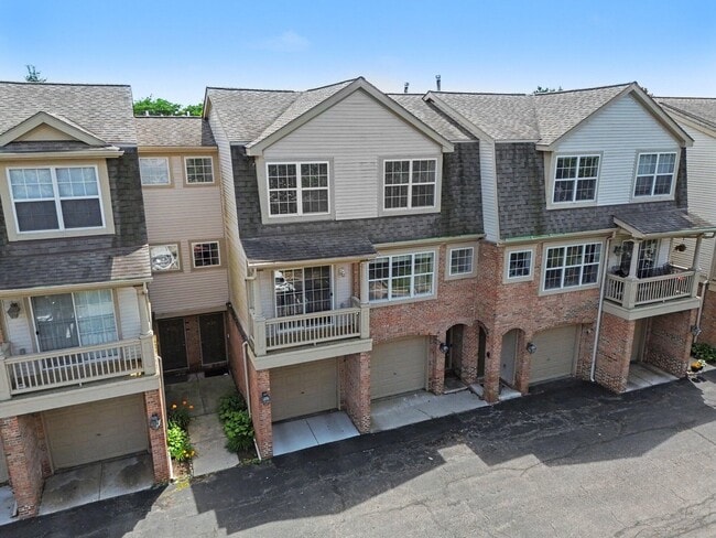 Building Photo - 2878 Barclay Wy