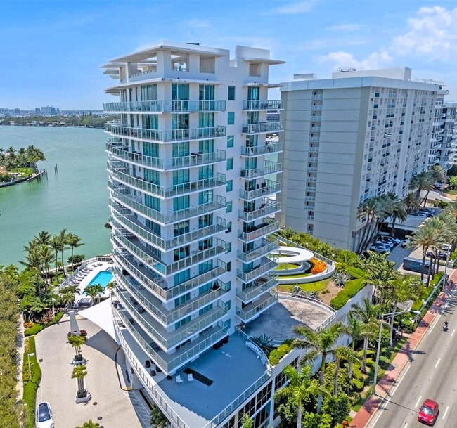 Photo - 6700 Indian Creek Dr Condo Unit #