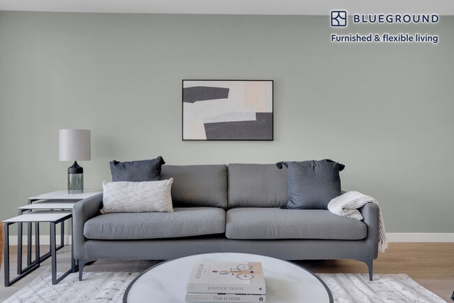 Photo - 490 W McKinley Ave Unidad FL3-ID1005