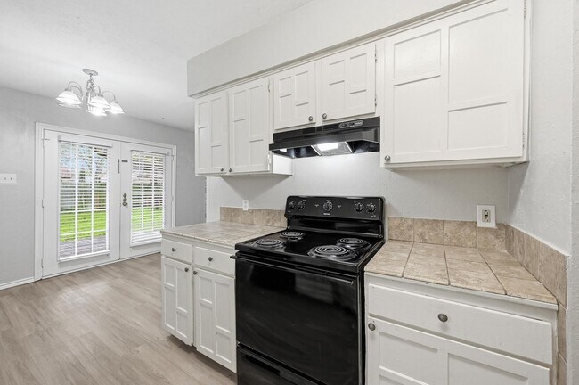 Photo - Beautifully Updated 3 Bed, 2 Bath Home