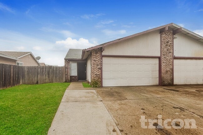 Building Photo - 8626 Danridge Dr