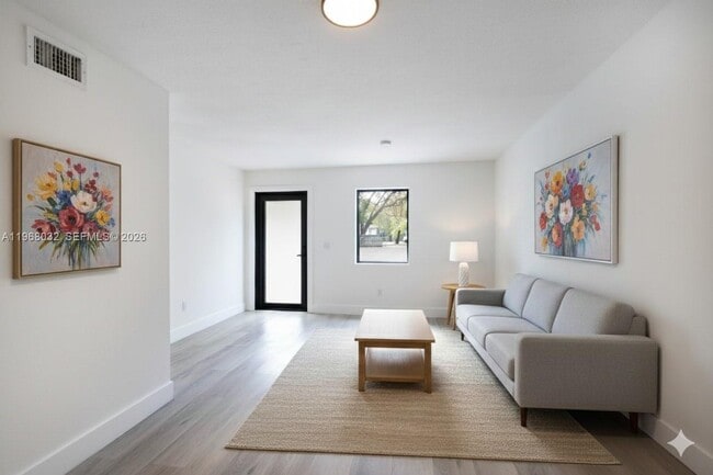 Photo - 37 NW 59th St Unit 4