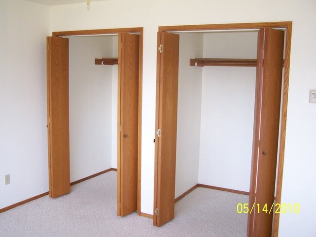 Photo - Spacious Home in Beautiful Neighborhood!