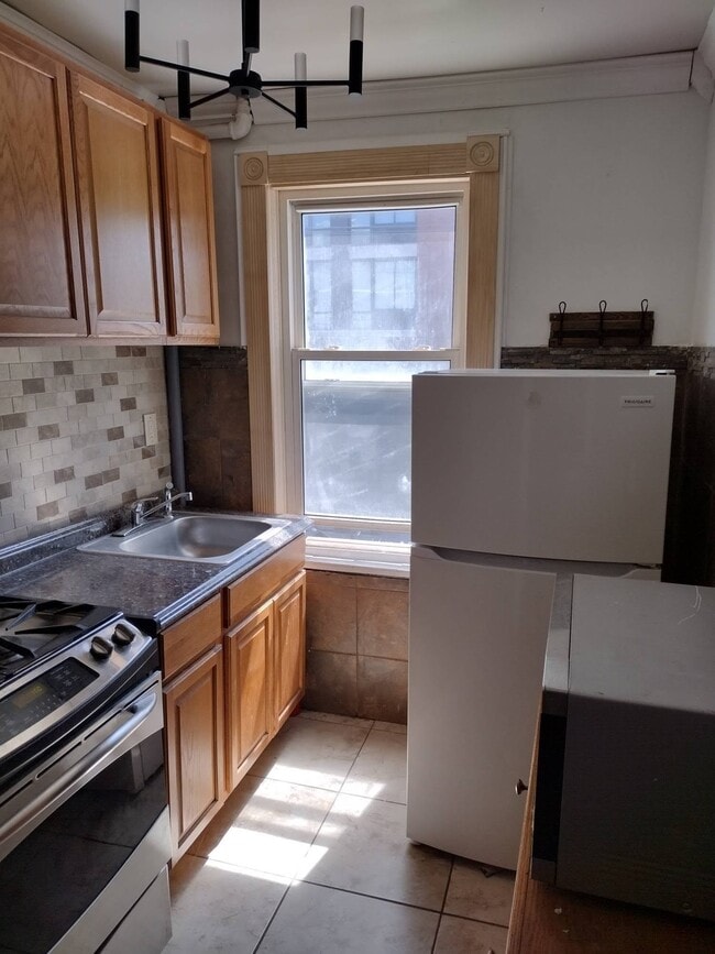 Photo - 540 Mercer St