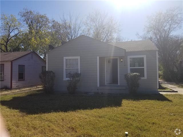 Building Photo - 1216 E Mulkey St Rental