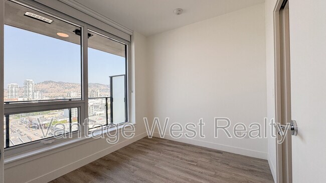 Photo - 1626-1626 Water St