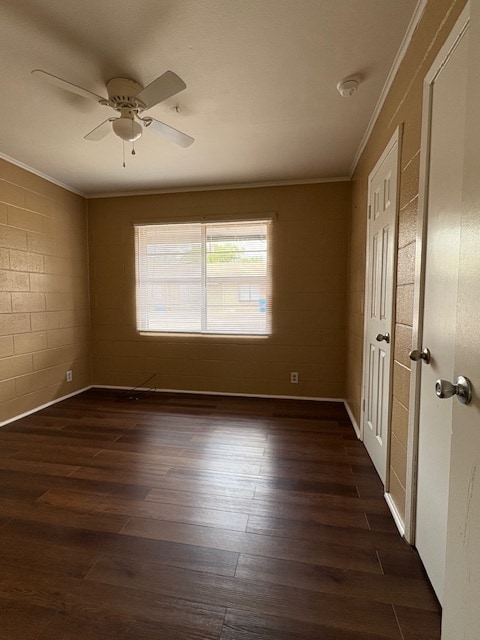 Photo - 305 W Main St