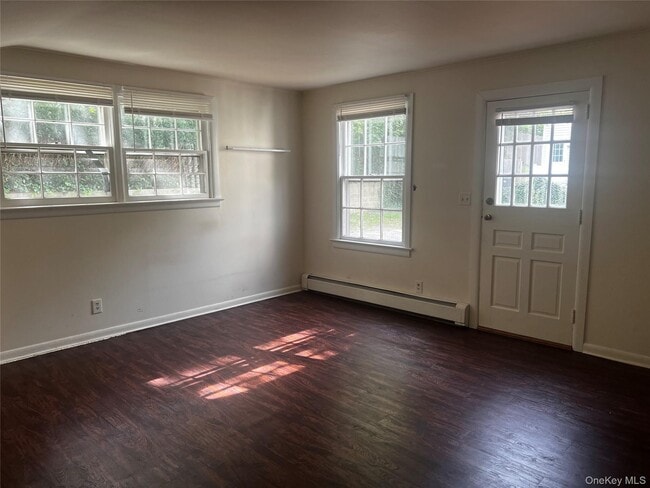 Building Photo - 14 Oyster Bay Road