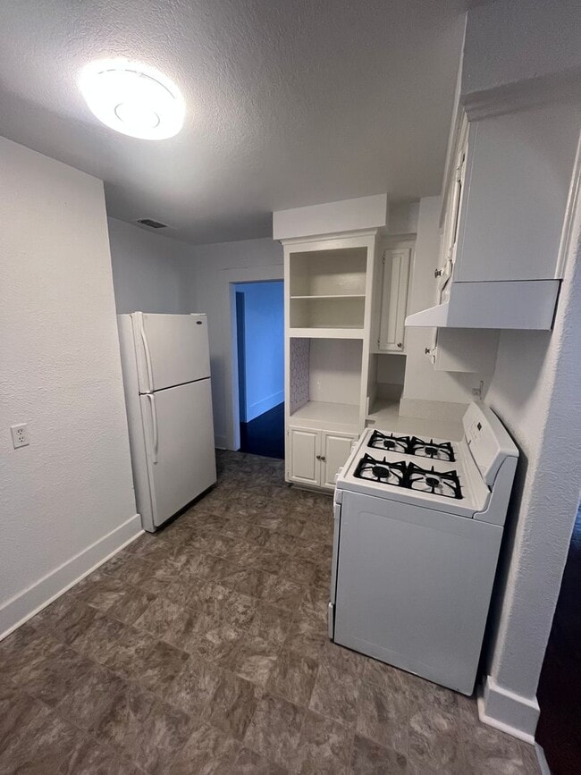 Photo - ADORABLE 2 BEDROOM HOME!!