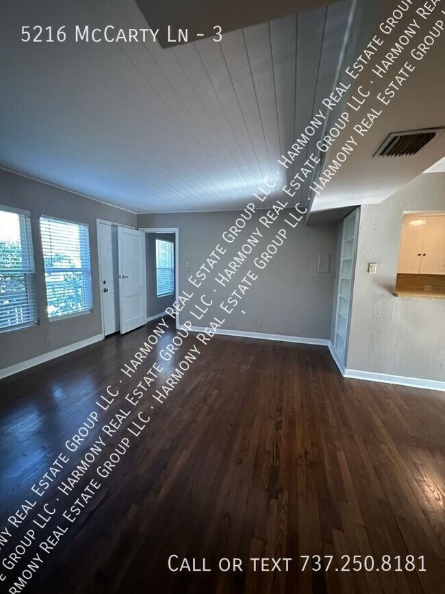 Photo - 5216 McCarty Ln Unidad 3