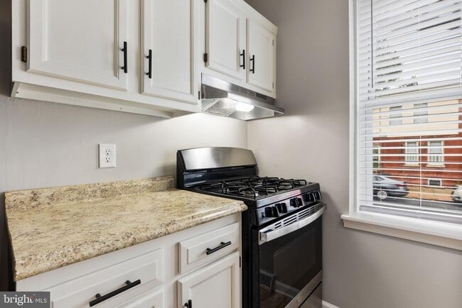 Photo - 1726 W 8th St Unidad 1