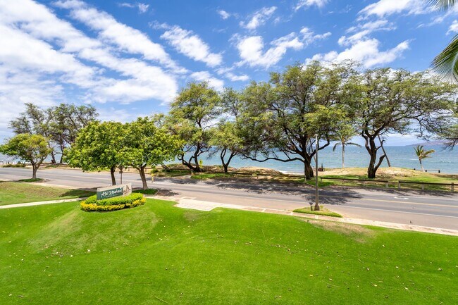 Photo - Beautiful Renovated and Furnished 2 bed/2 ... Unidad 102