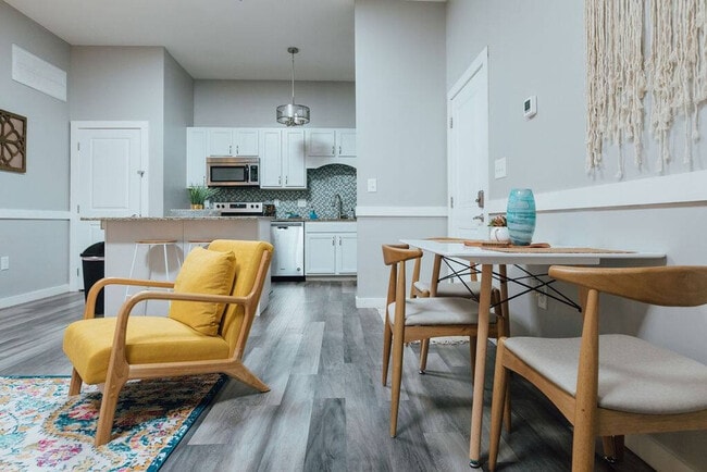 Photo - 117 Spring St Unidad ID1397957P