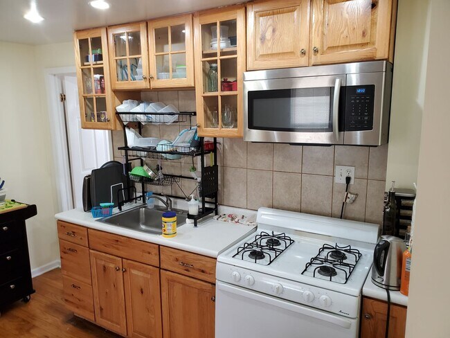 Photo - 17 High St Unit 17 High Apt 1