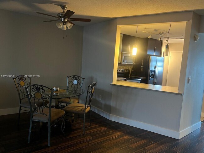 1770 NE 191st St Unit 700-1