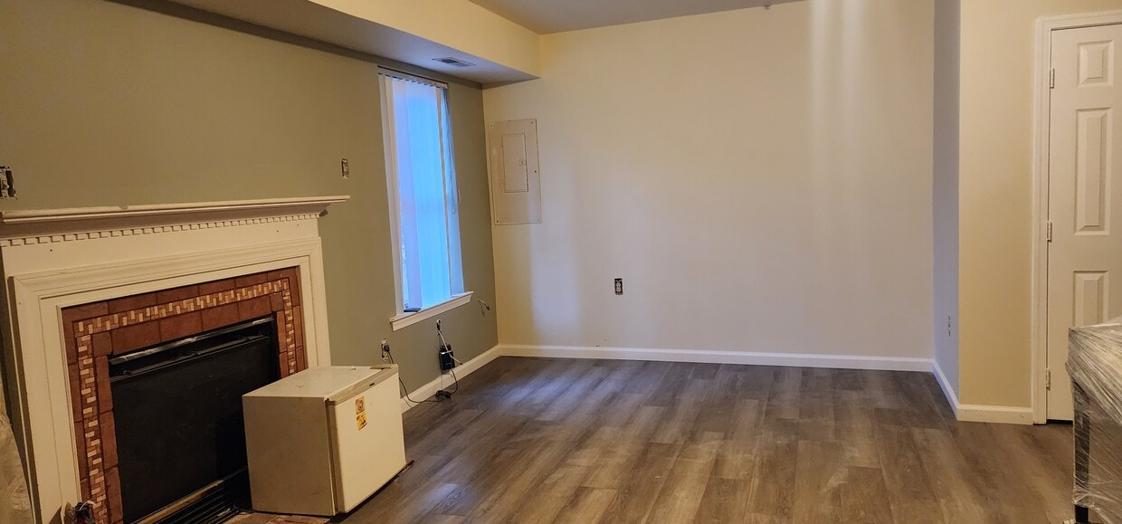 Photo - 10113 Balsam Poplar Pl (Bowie, MD)