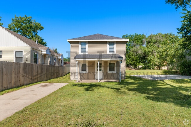Building Photo - 1735 S Dodge Ave Rental