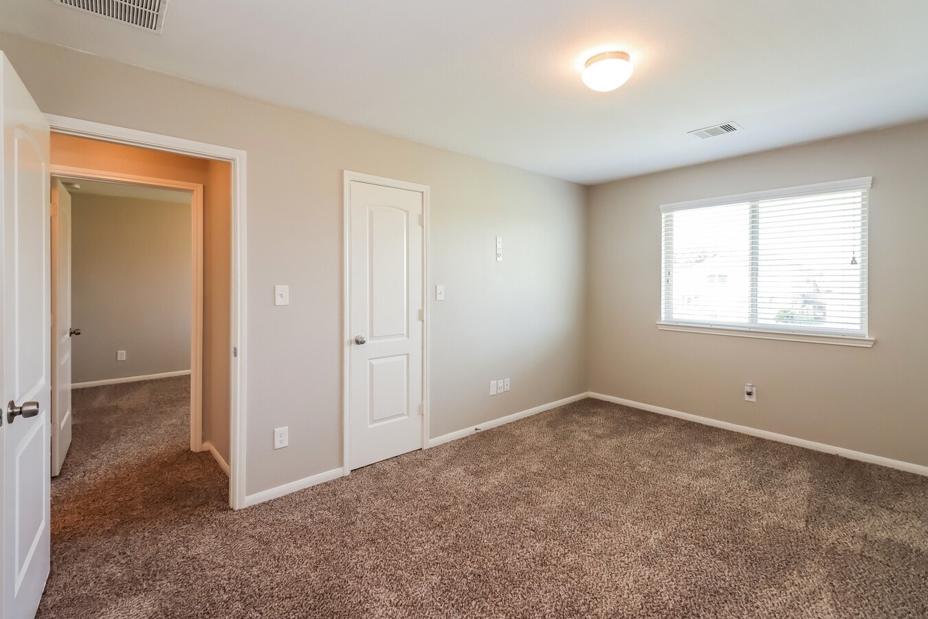 Photo - 5906 Watford Bend