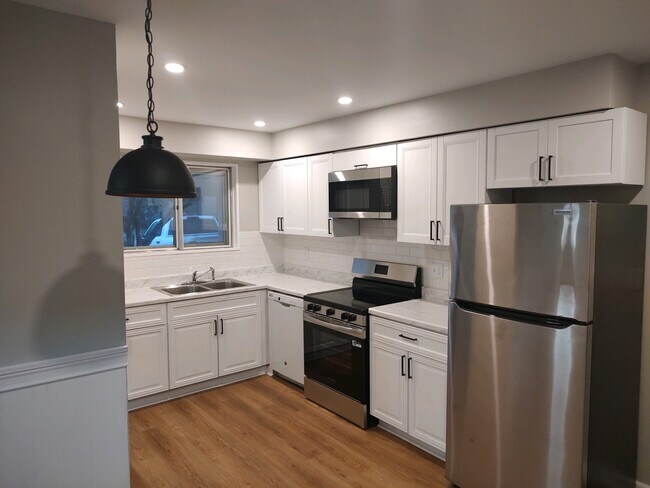 Photo - 2652 Landsburn Dr