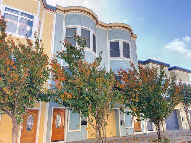 Tri-Level 3 Bed, 3 Bath Bernal Heights Tow... - Tri-Level 3 Bed, 3 Bath Bernal Heights Tow... Casa