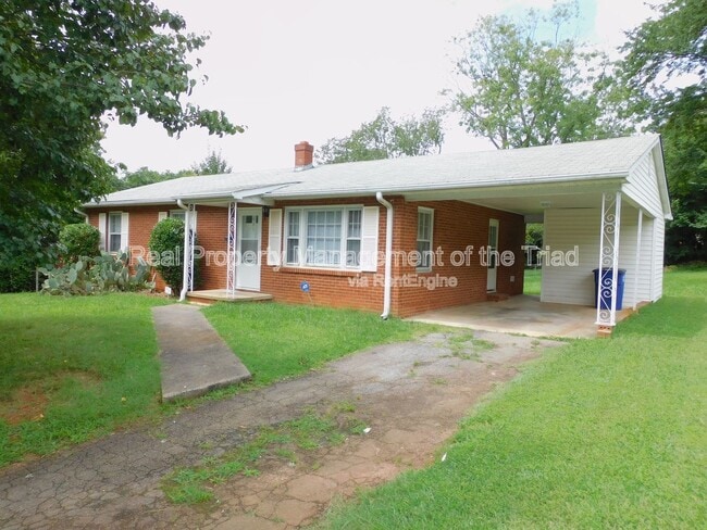 Building Photo - 661 Hartman St Rental
