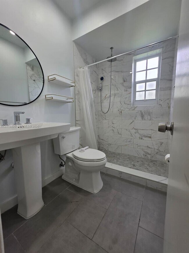 Photo - 1611 Coral Gate Dr