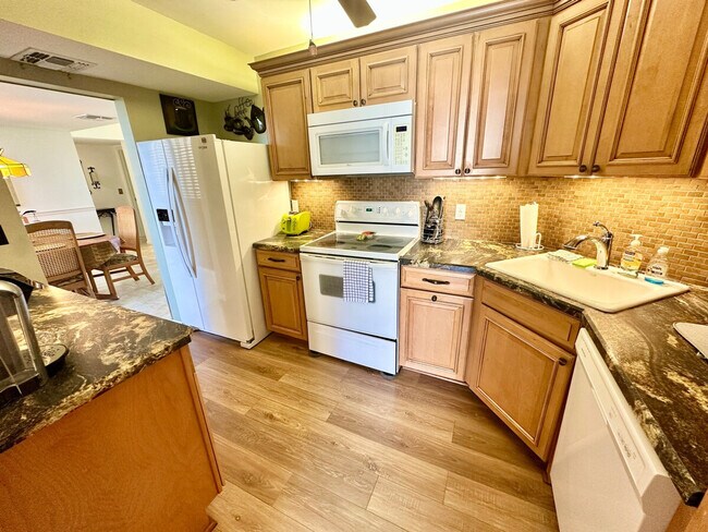 Photo - 3492 NE Causeway Blvd Unidad SI ID1537520P