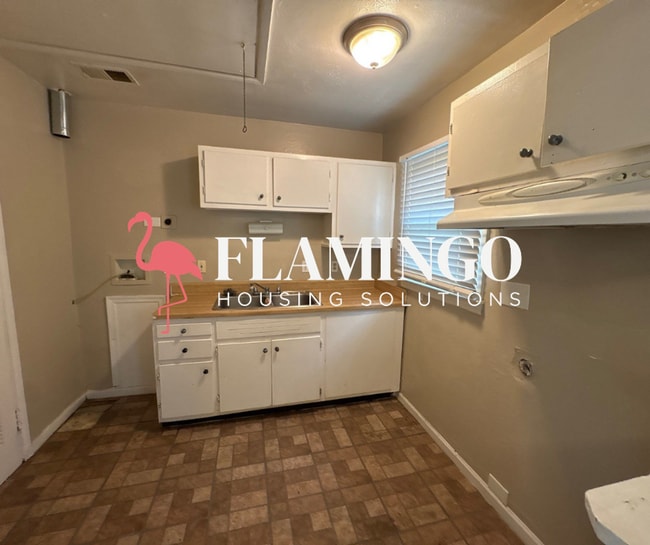 Photo - 4665 Owens Dr