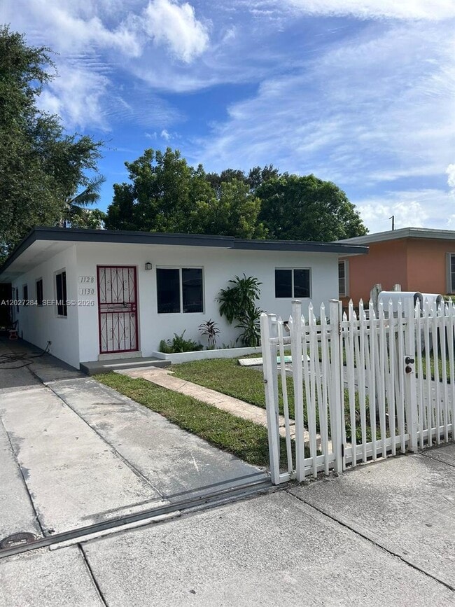 Building Photo - 1130 NW 76th St Unit 1130