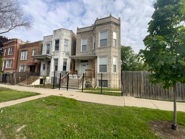 Photo - 3910 W Arthington St