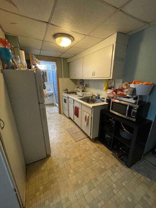1018 Pine St Unit 4