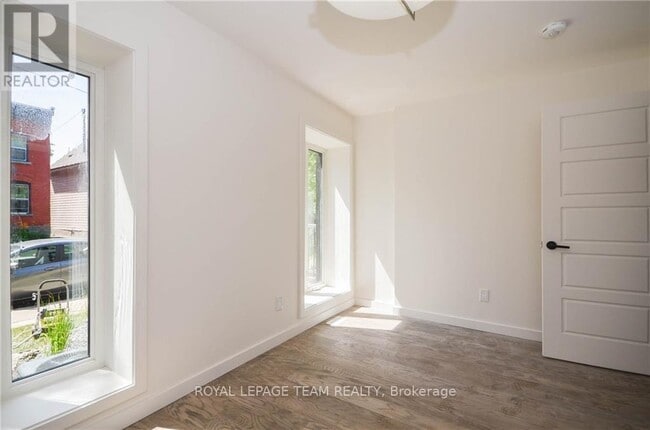Photo - 177 Cathcart St Unit A