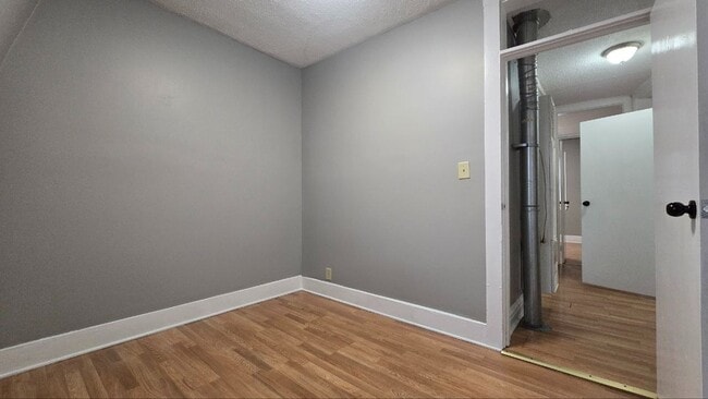 Photo - Updated 2BR/1BA in Pullman – Pet Friendly Unit Apt.3