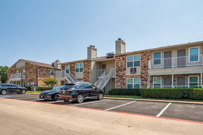 Photo - 2200 E Trinity Mls Rd Unidad 206