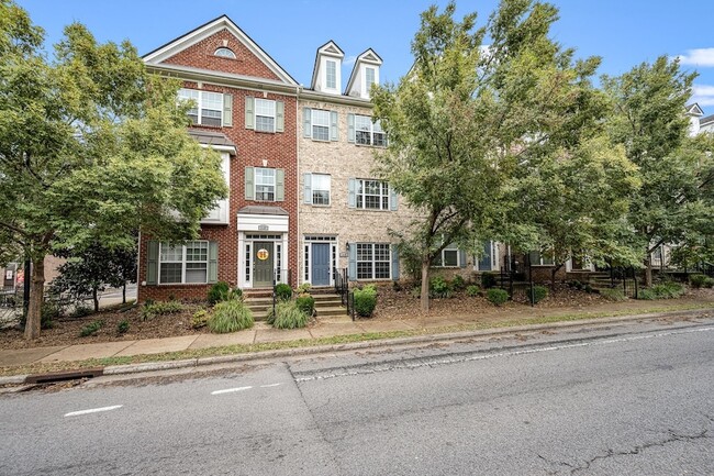 Photo - 2118 Middle Tennessee Blvd