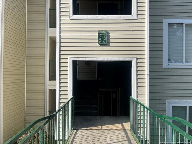 Building Photo - 3392 Galleria Dr Rental
