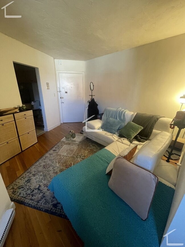 Building Photo - 1 bed in Allston is available in 9/1