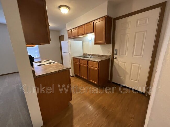 Photo - 1810 Jamestown Rd