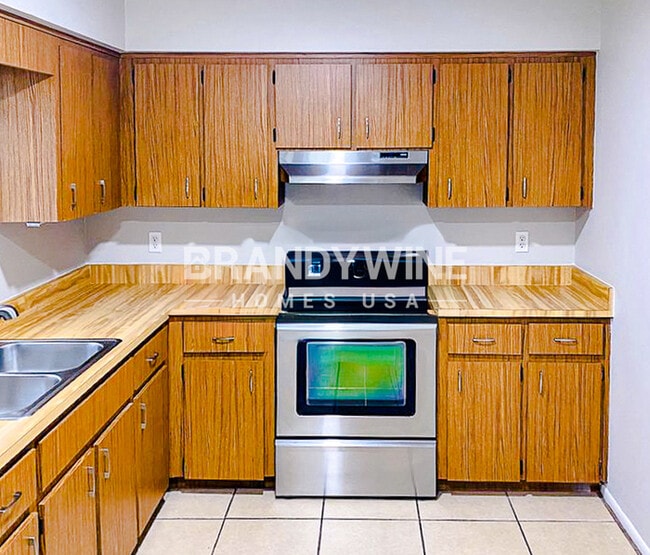 Photo - 403 Crabtree Ave