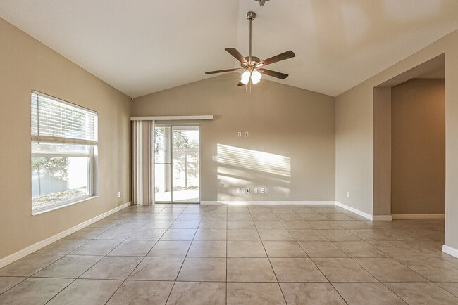 Photo - 9808 Kinmore Dr