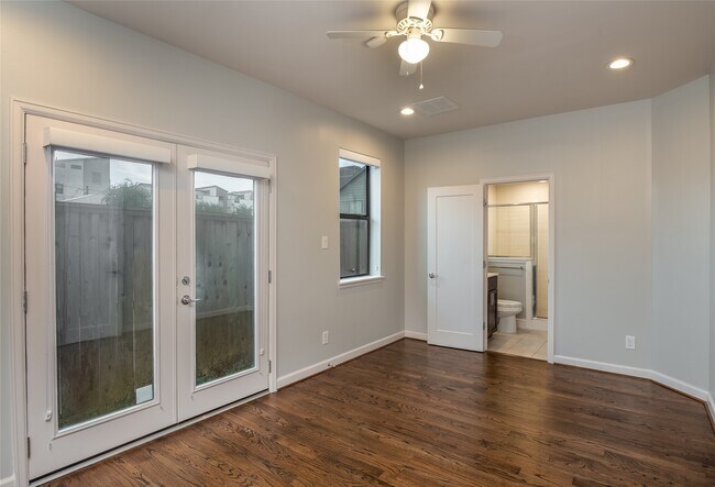 Photo - 1418 Shearn St