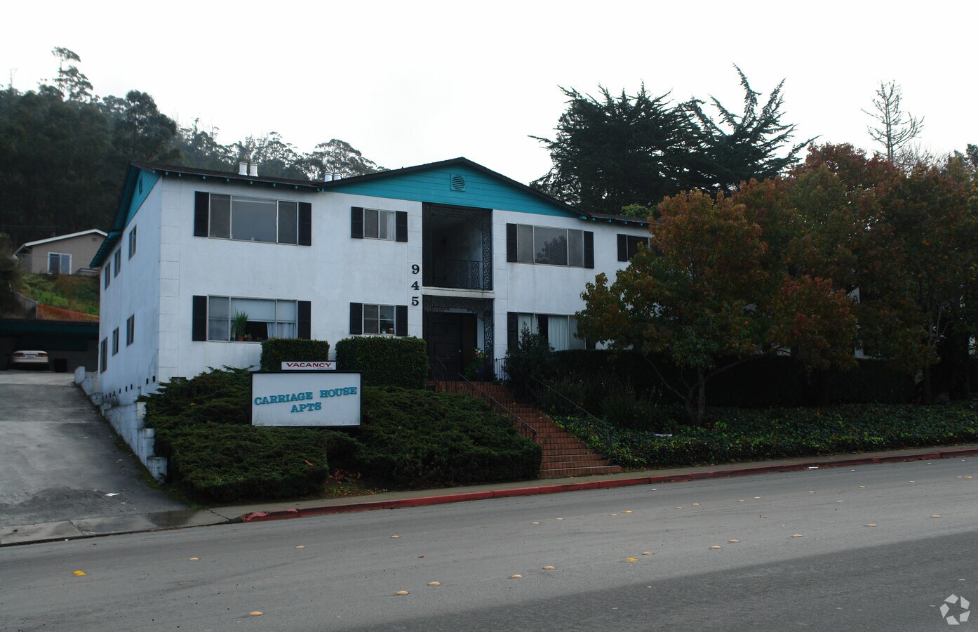 Carriage House Apartments - Carriage House Apartments