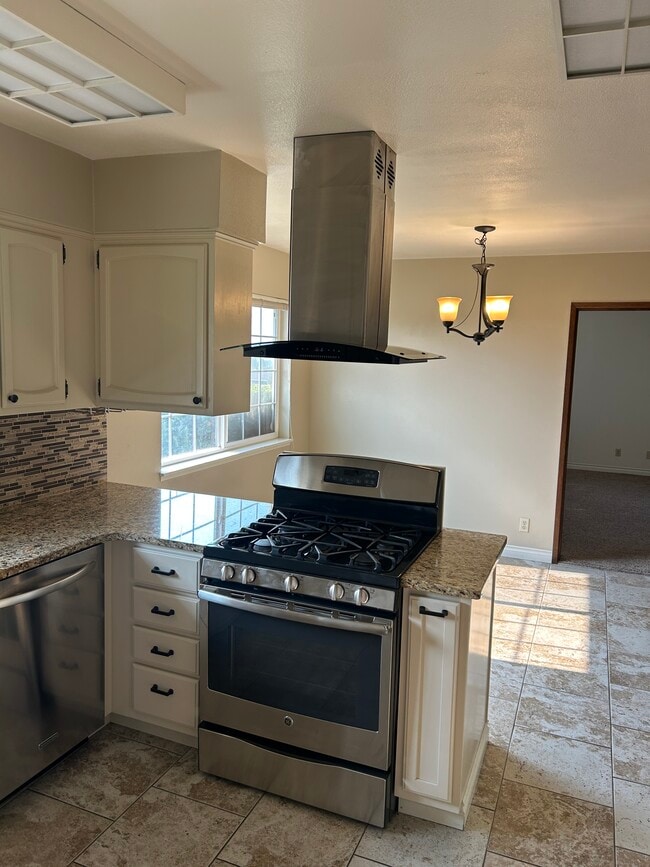 Photo - 808 N 51st Ave
