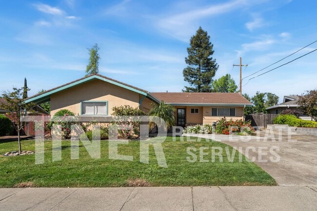 Building Photo - 6138 Cherrelyn Way