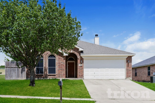 Building Photo - 7101 Crenshaw Dr