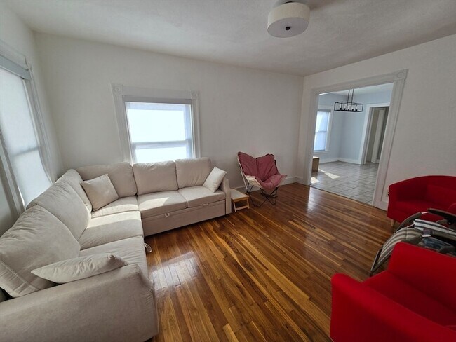 Photo - 11 Granville Pl